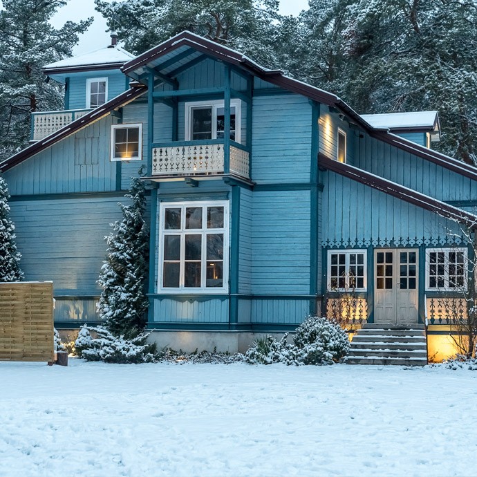 Jak ogrzać stary dom bez pieca i gazu?